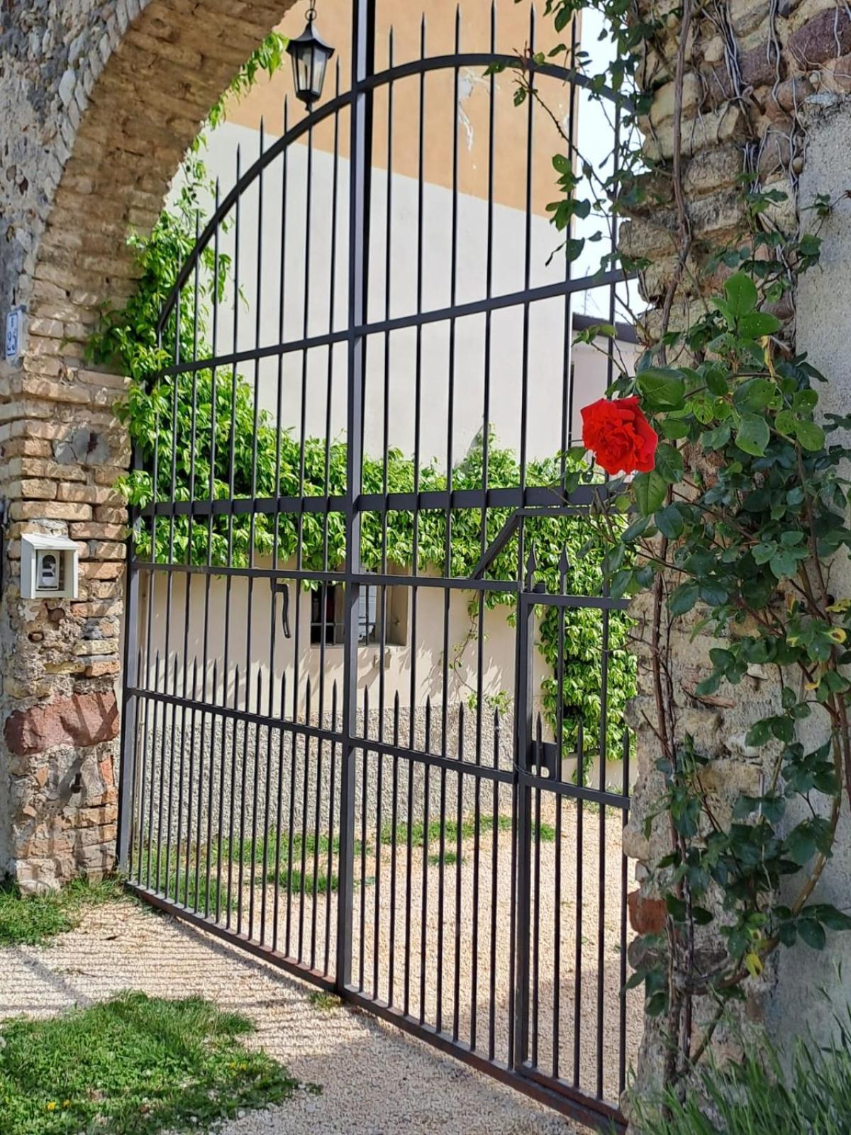 Reborn Room Cavriana Exterior foto